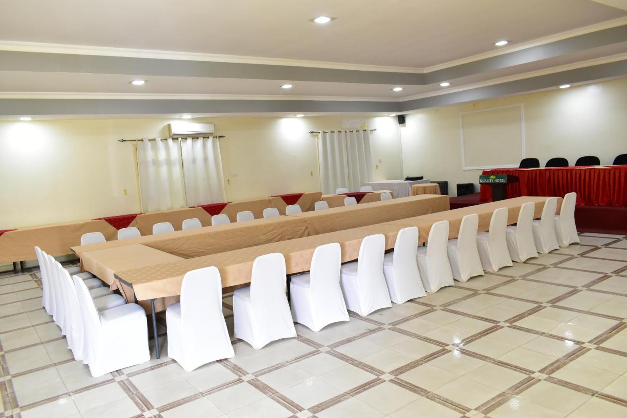 Quality Hotel Τζούμπα Εξωτερικό φωτογραφία