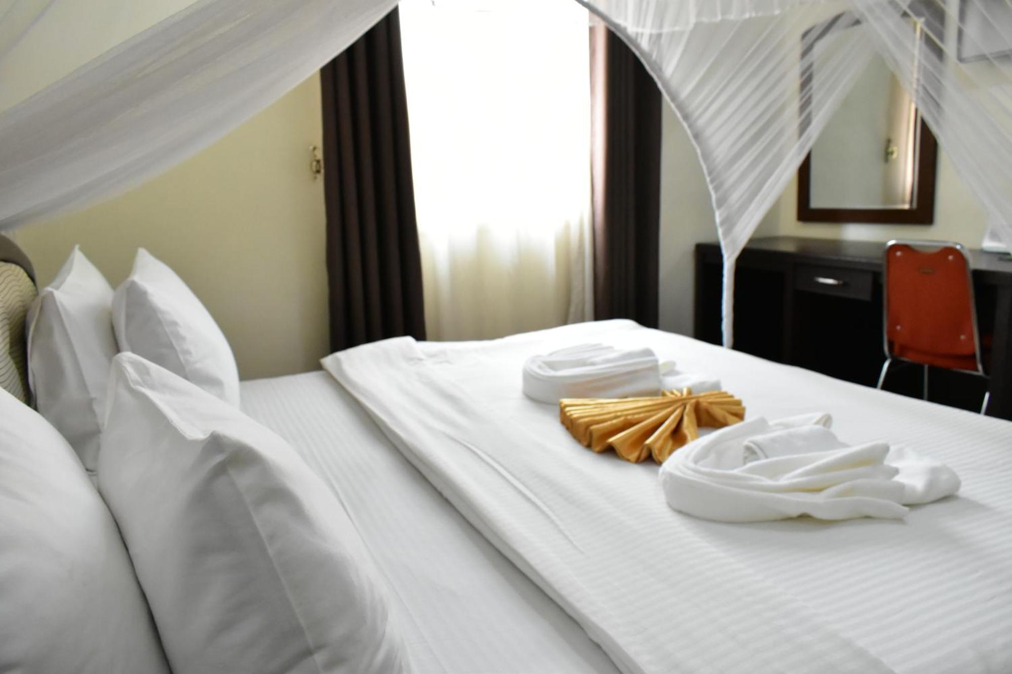 Quality Hotel Τζούμπα Εξωτερικό φωτογραφία