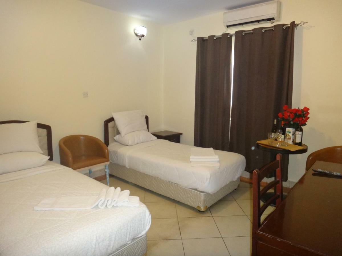 Quality Hotel Τζούμπα Εξωτερικό φωτογραφία