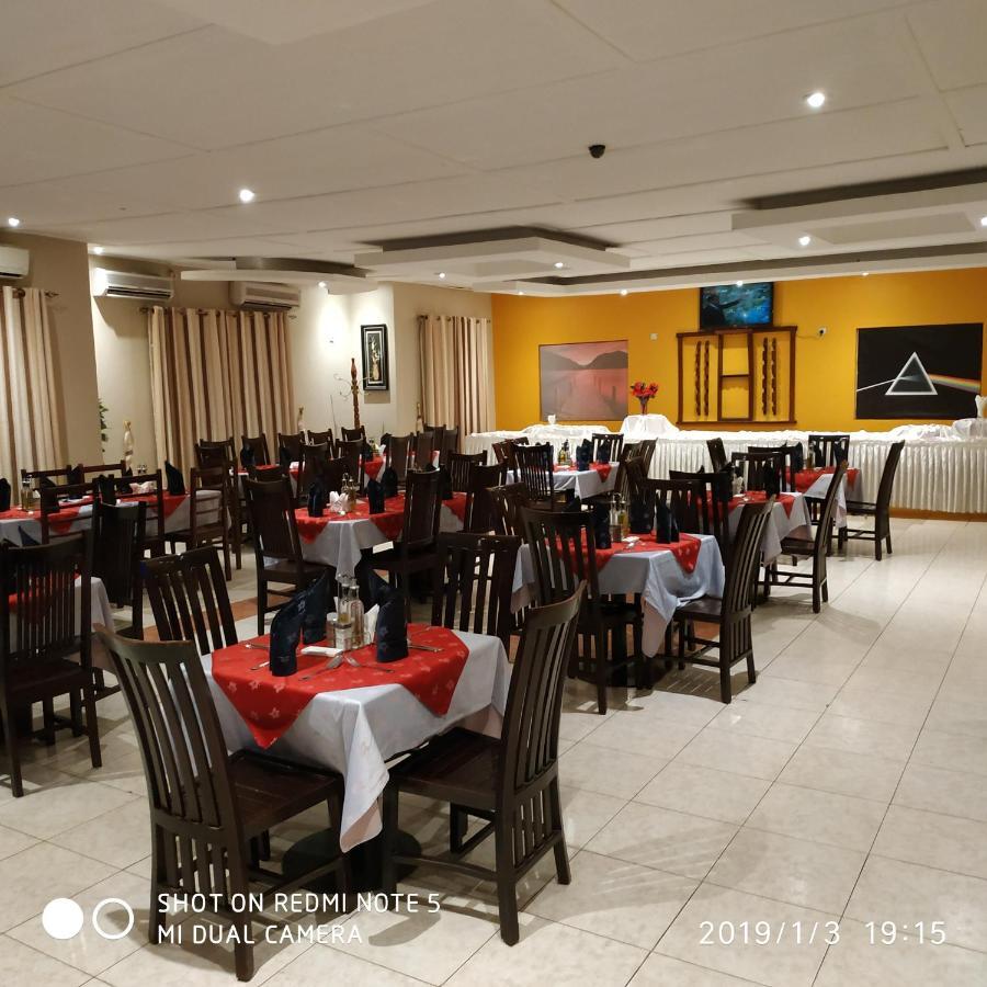 Quality Hotel Τζούμπα Εξωτερικό φωτογραφία